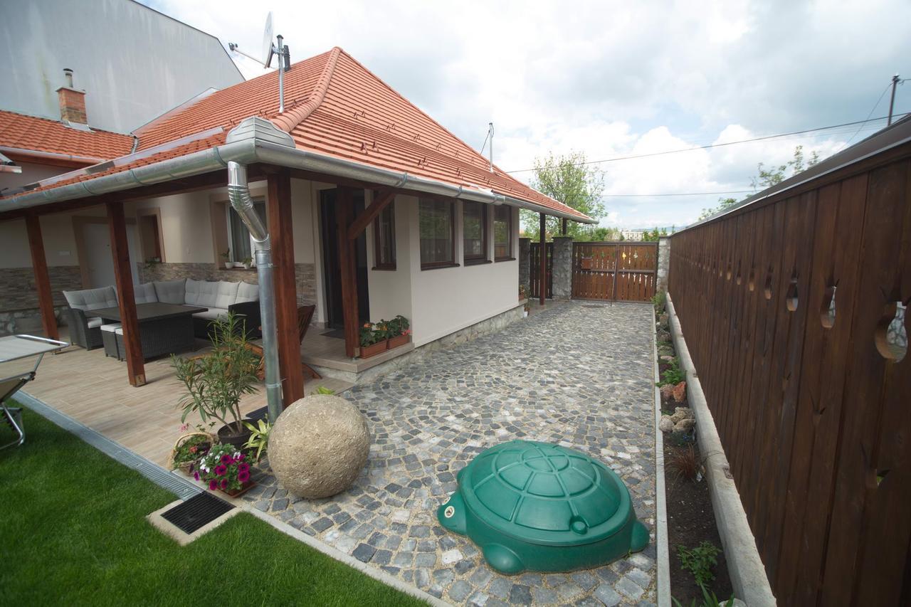 Holiday Home Podium Eger Exterior photo